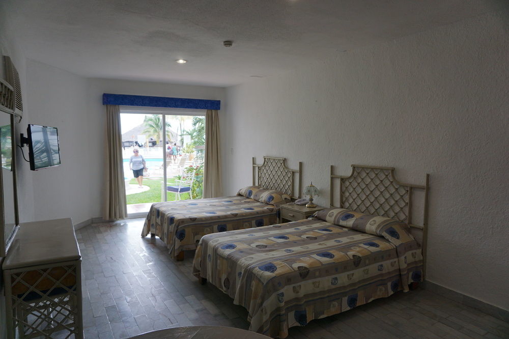Las Perlas Condos Канкун Экстерьер фото